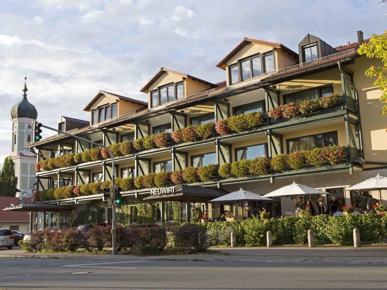 Hotel Neuwirt Zorneding Exterior photo